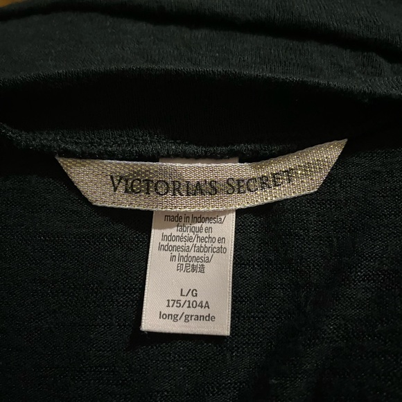 Victoria’s Secret Women’s Long Sleeve Top Size Large - Picture 12 of 14